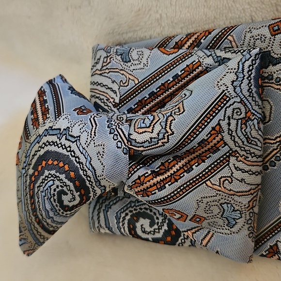 Vtg THE HOOKER 1960s Funky Blue Paisley Patterned Wide Clip-on Tie - Picture 3 of 9